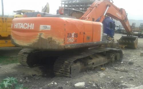 Used 2008 Hitachi Excavator For Rent or For Sale in Ethiopia.